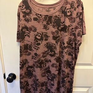 torrid Mauve Skull & Rose Graphic crew Neck vintage Tee